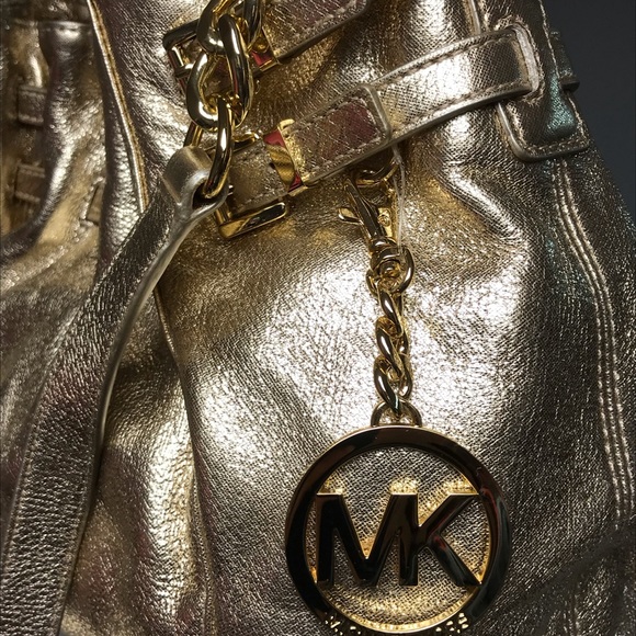 Michael Kors metallic gold large shoulder bag. NWT - Picture 4 of 7